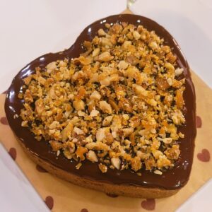 Date Night With Walnuts Cake (Heart)